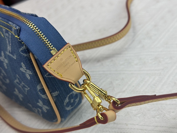 LVコピーウォレット角部分ディテール